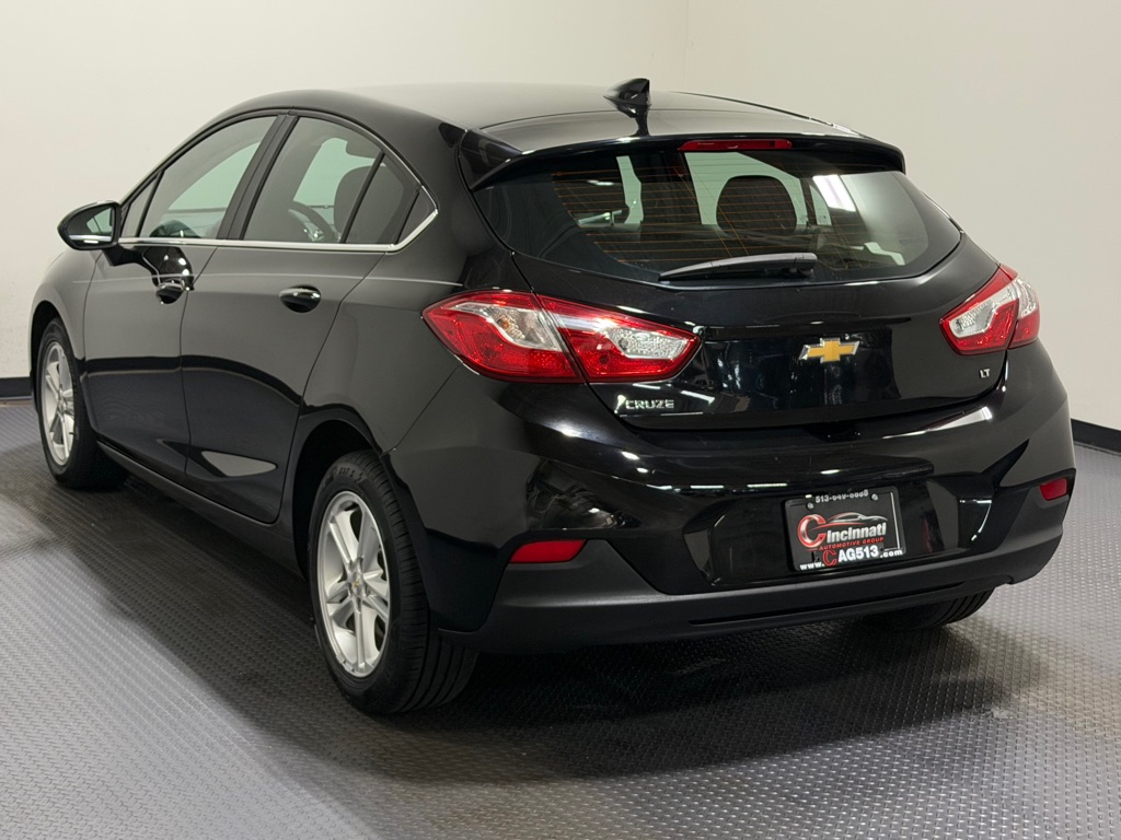 Photo 6 of this CHEVROLET CRUZE