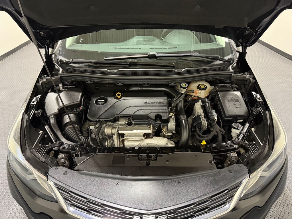 Photo 15 of this CHEVROLET CRUZE