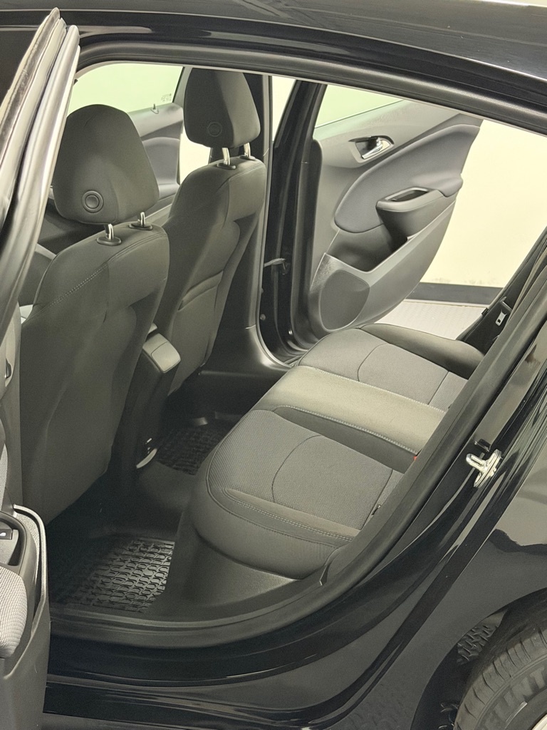 Photo 8 of this CHEVROLET CRUZE