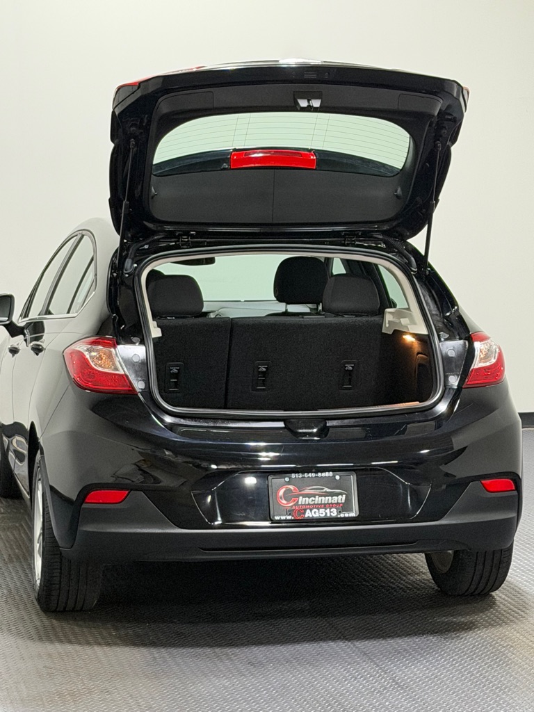 Photo 11 of this CHEVROLET CRUZE