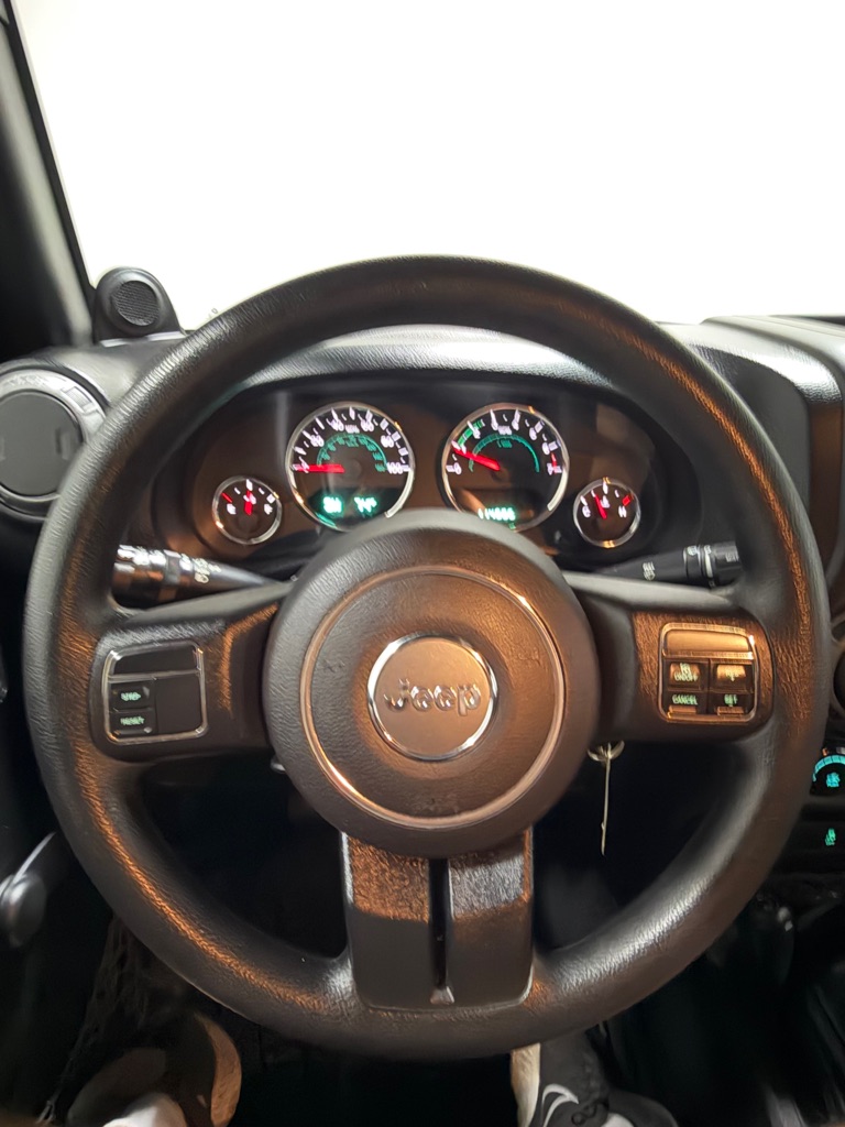 Photo 15 of this JEEP WRANGLER UNLIMI