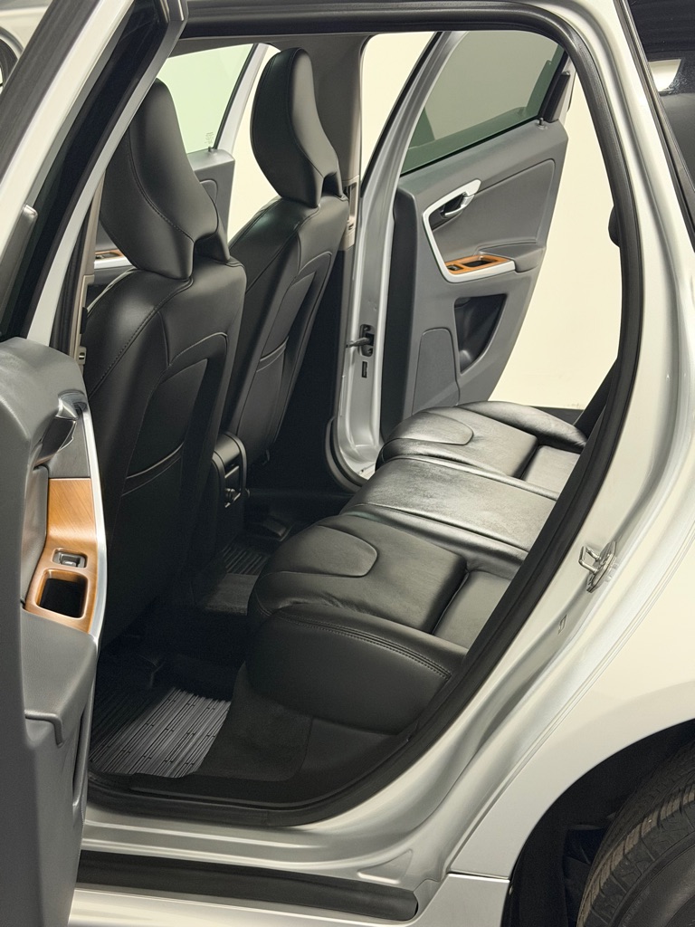 Photo 9 of this VOLVO XC60