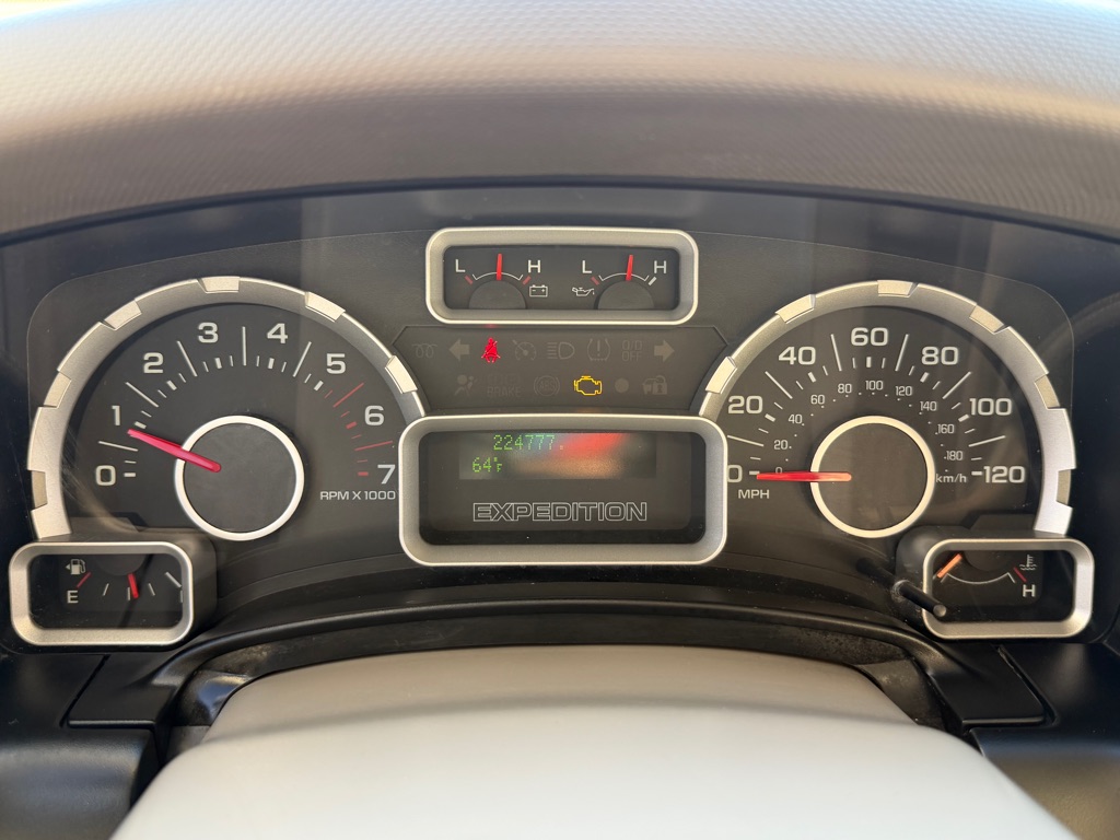 Photo 14 of this FORD EXPEDITION