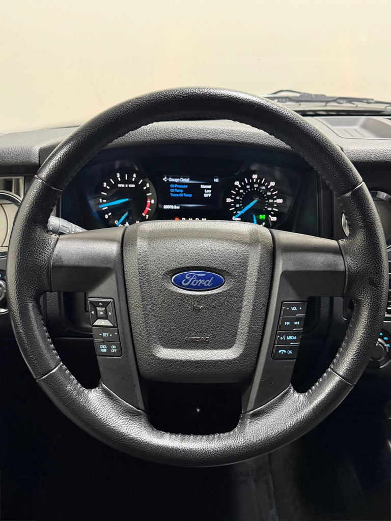 Photo 16 of this FORD EXPEDITION
