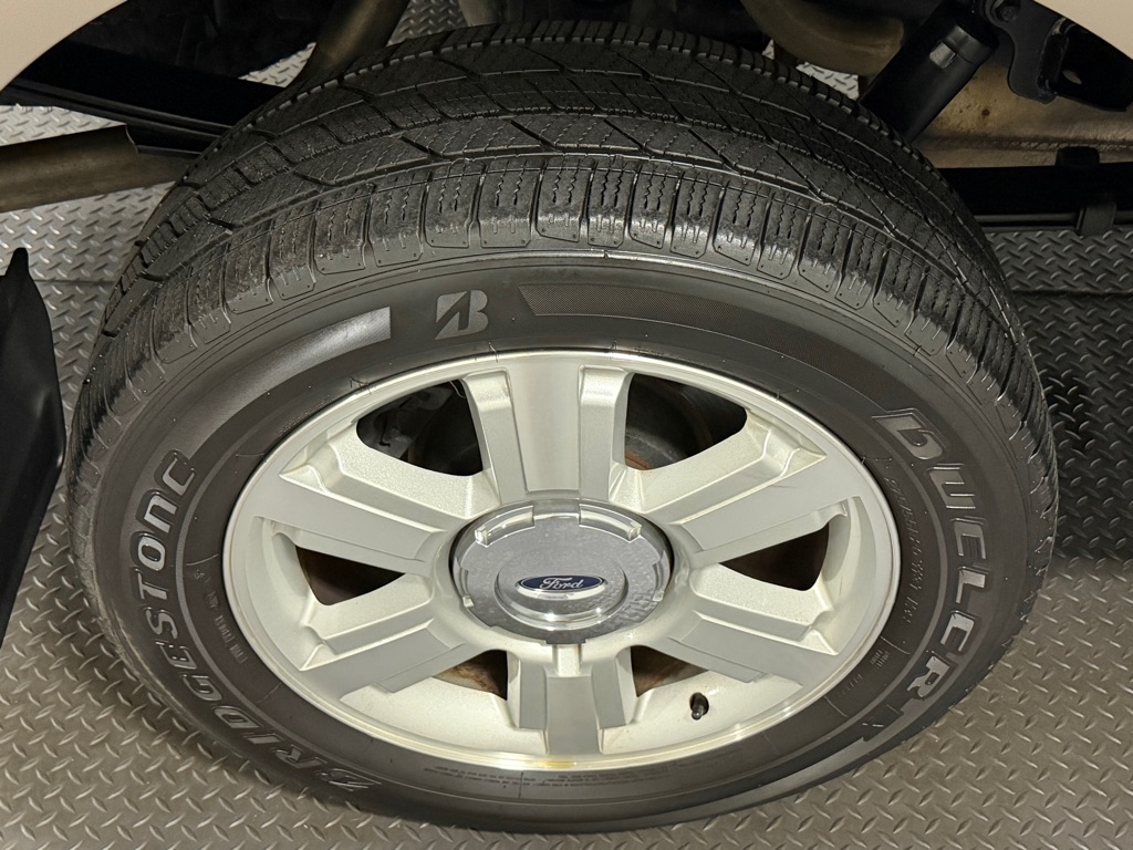 Photo 18 of this FORD F150
