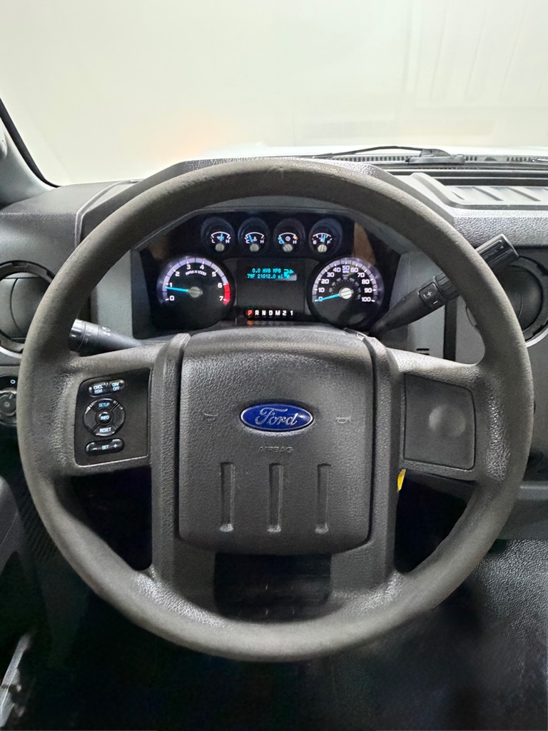 Photo 14 of this FORD F350