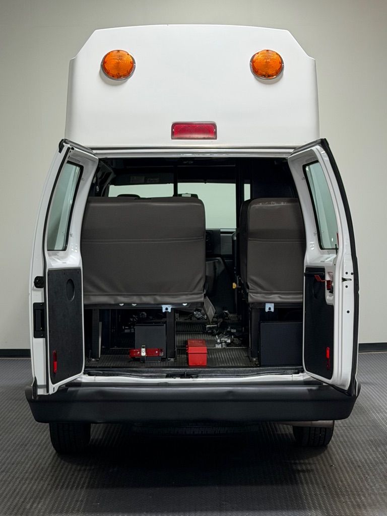 Photo 13 of this FORD ECONOLINE