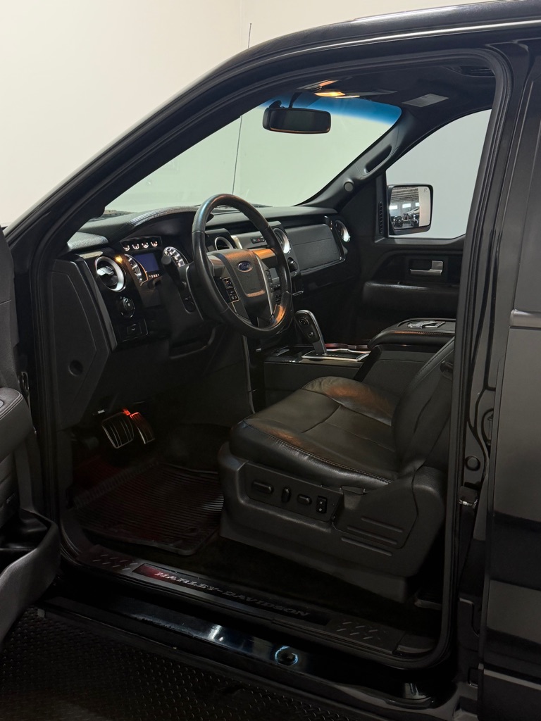 Photo 8 of this FORD F150