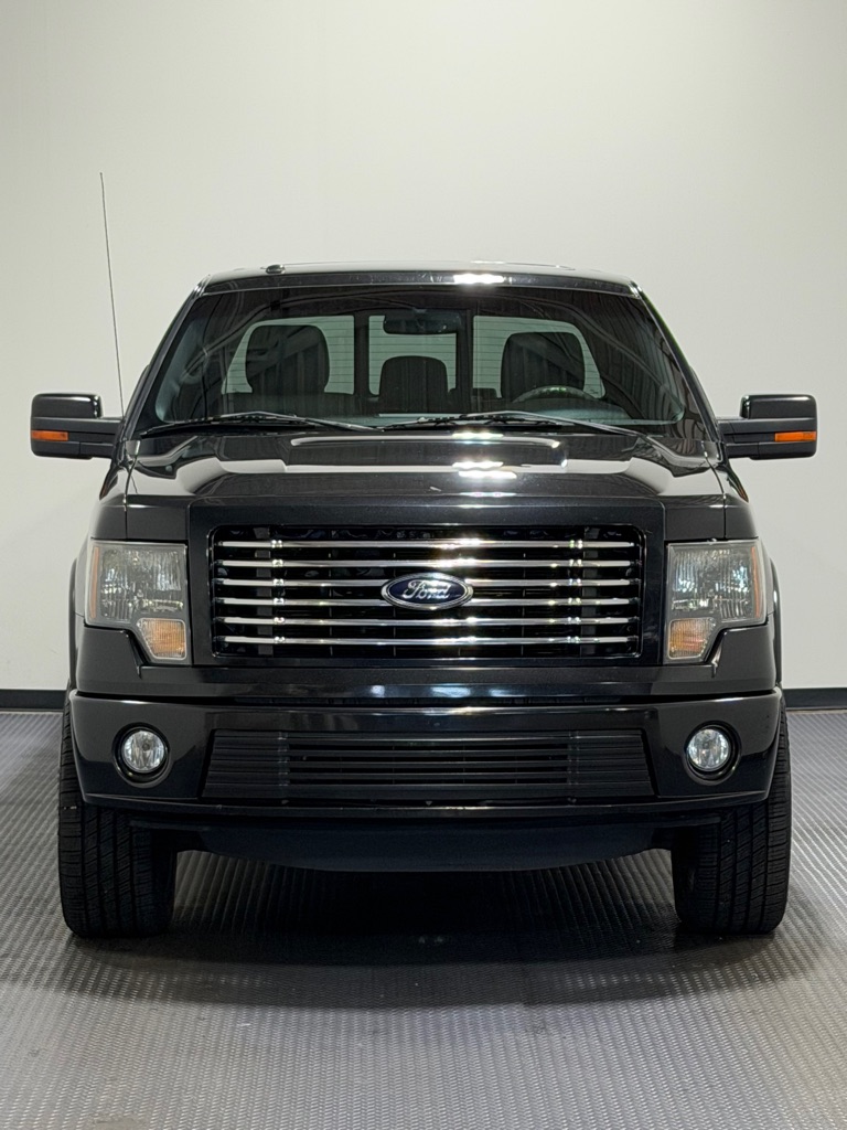 Photo 3 of this FORD F150