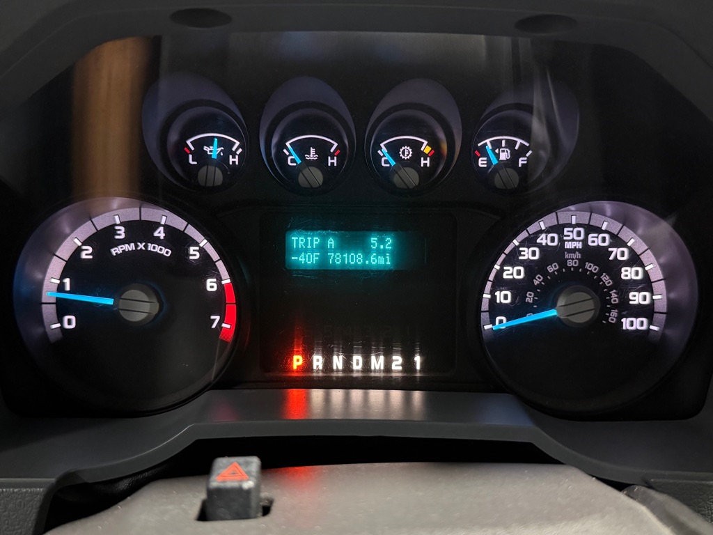 Photo 14 of this FORD F350