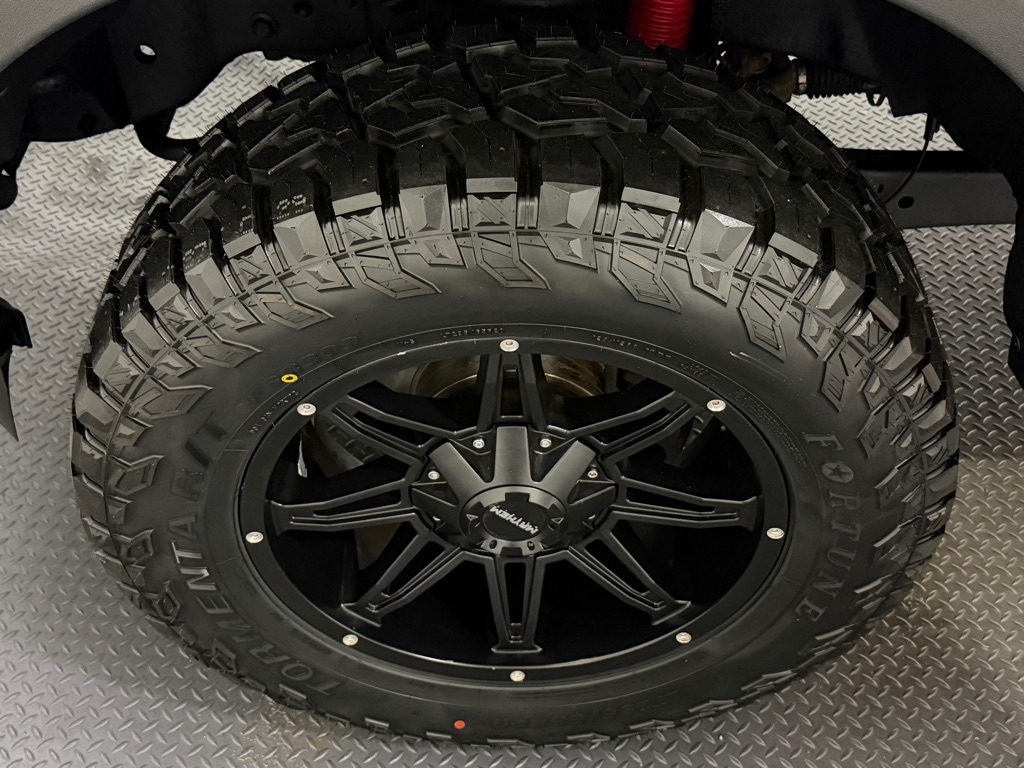 Photo 19 of this FORD F350