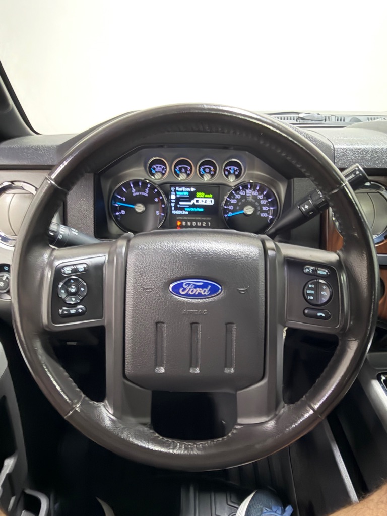 Photo 15 of this FORD F350