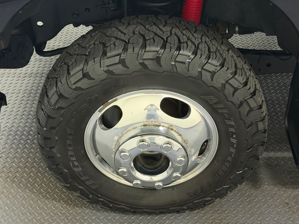 Photo 21 of this FORD F350