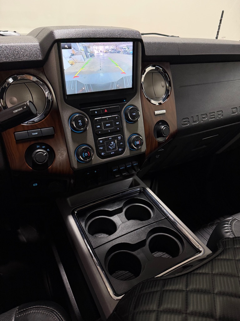 Photo 13 of this FORD F350