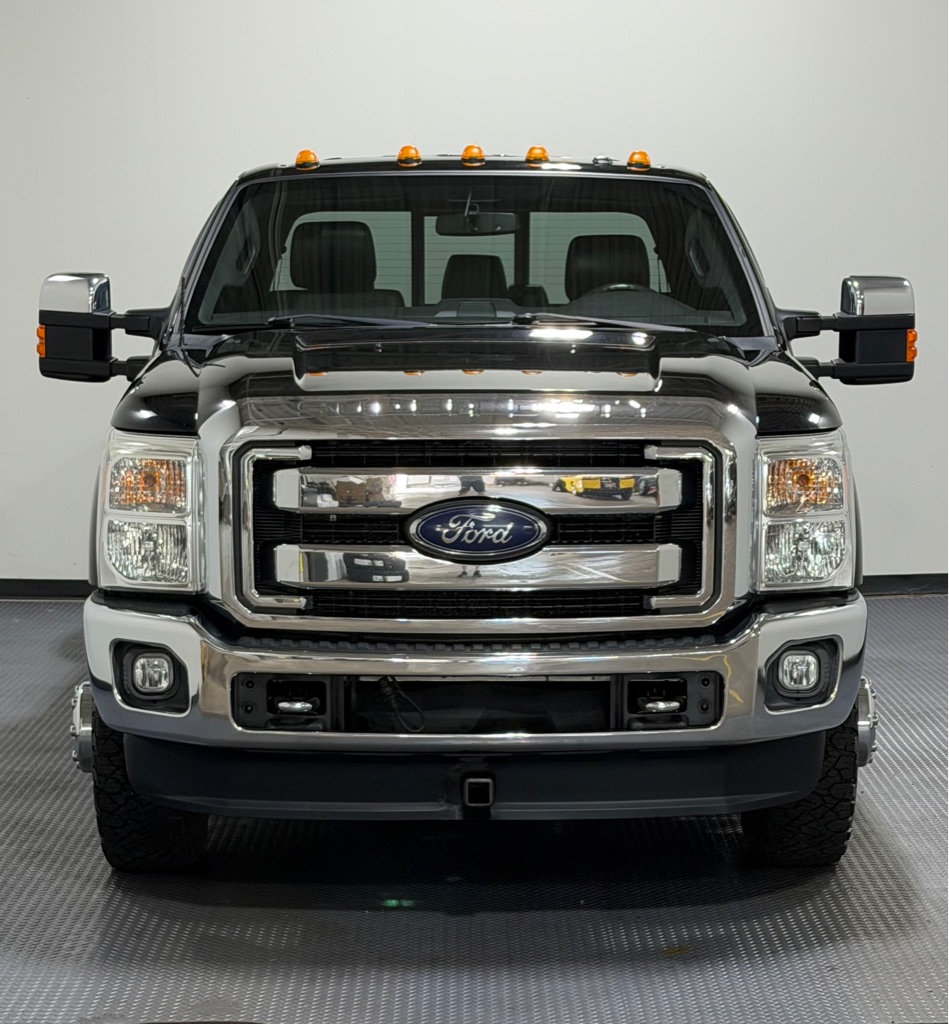 Photo 3 of this FORD F350