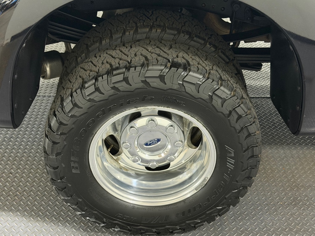 Photo 19 of this FORD F350