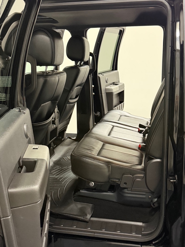 Photo 9 of this FORD F350