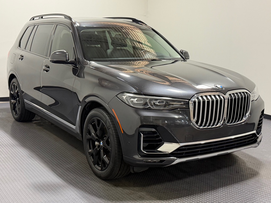 Photo 4 of this BMW X7