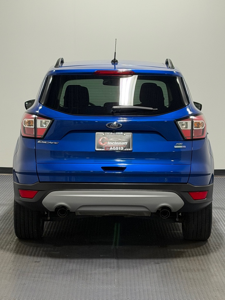 Photo 6 of this FORD ESCAPE
