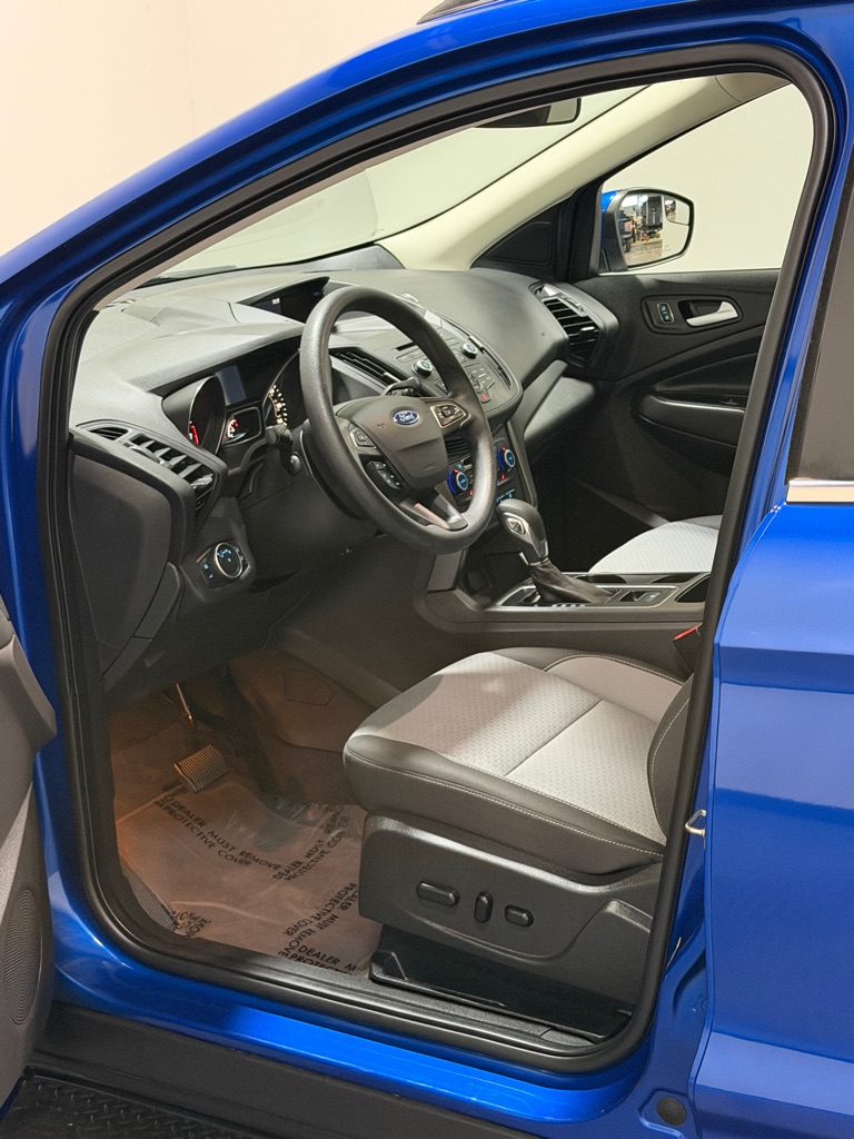 Photo 8 of this FORD ESCAPE