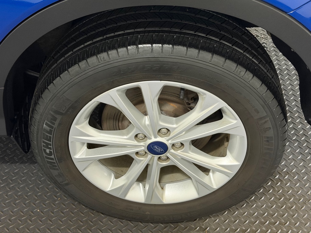 Photo 19 of this FORD ESCAPE