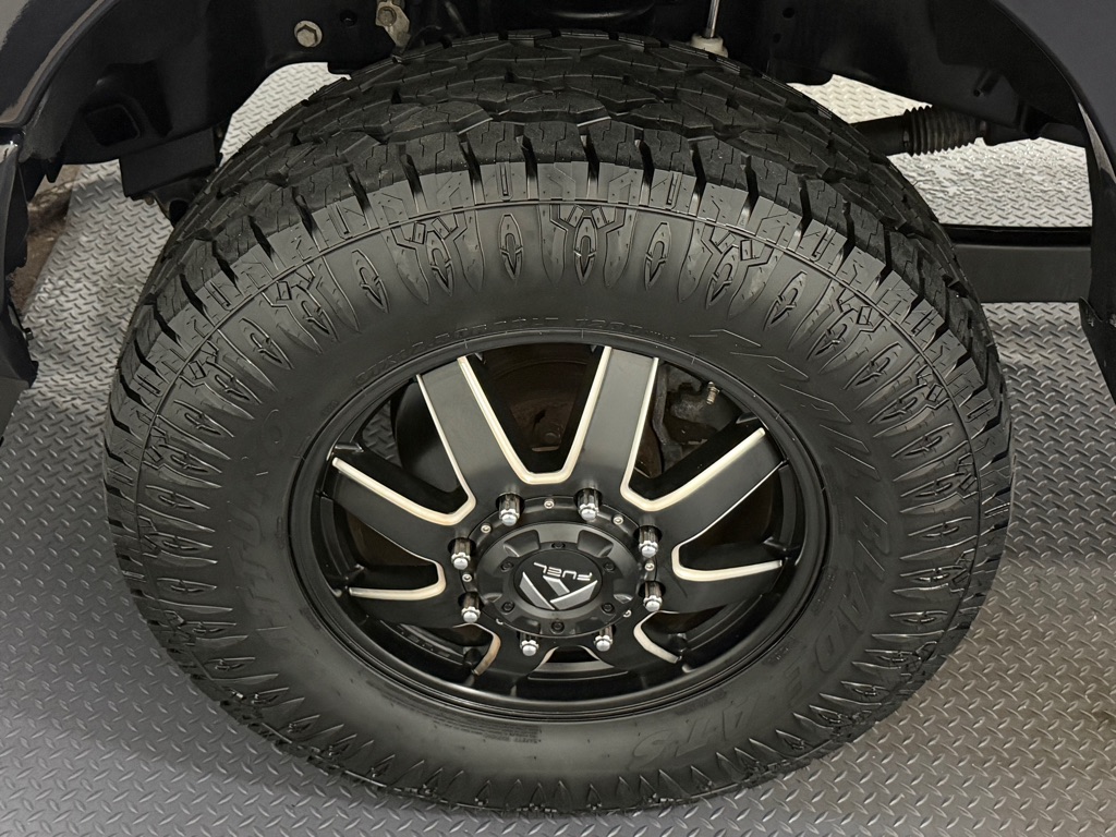Photo 20 of this FORD F350