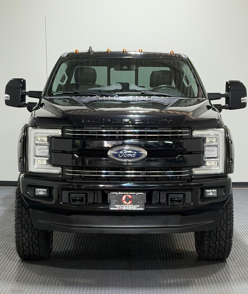 Photo 3 of this FORD F350