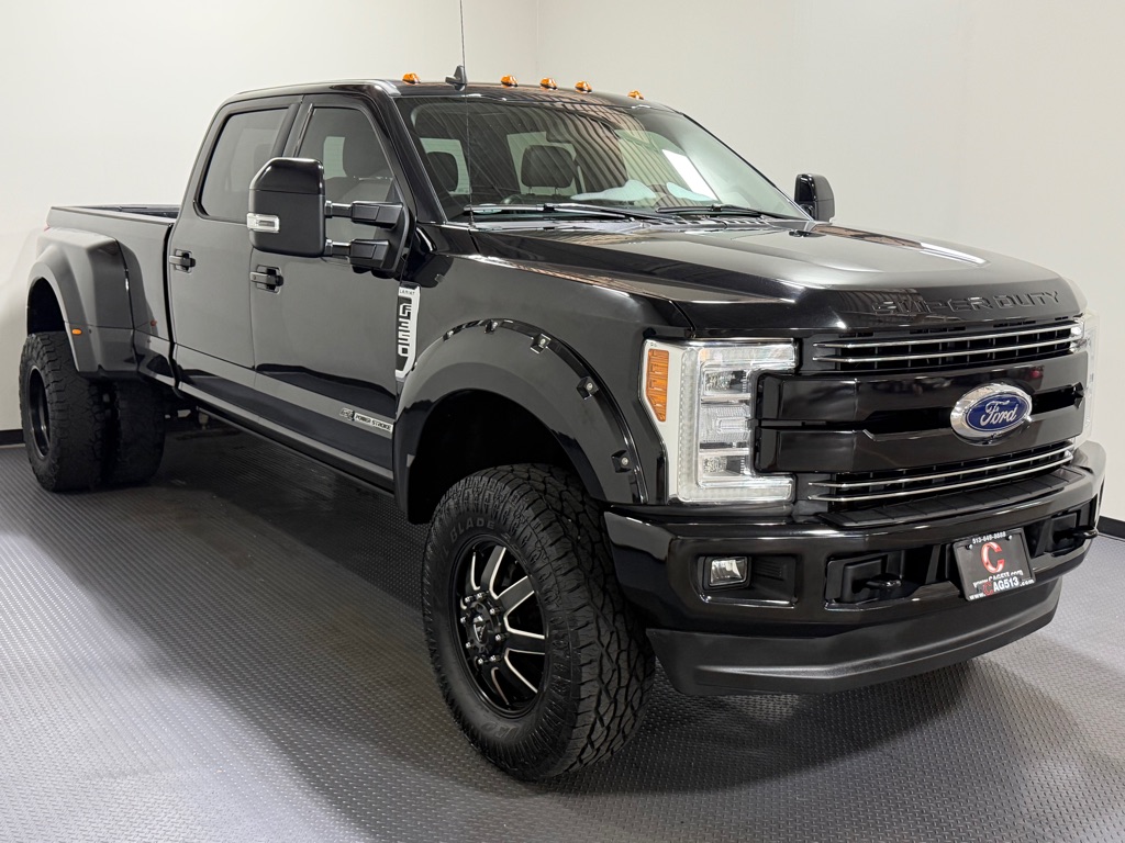 Photo 4 of this FORD F350