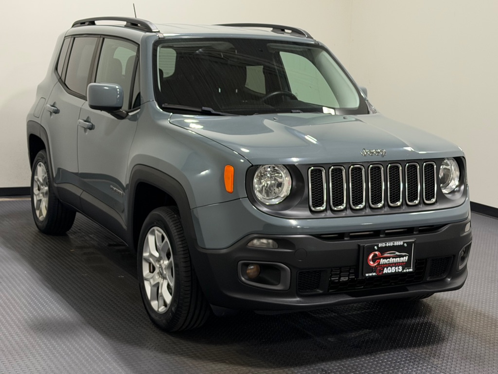 Photo 4 of this JEEP RENEGADE