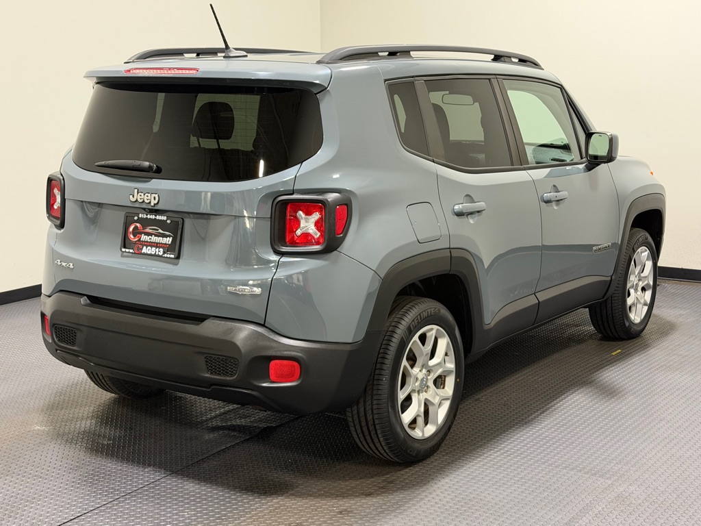 Photo 5 of this JEEP RENEGADE