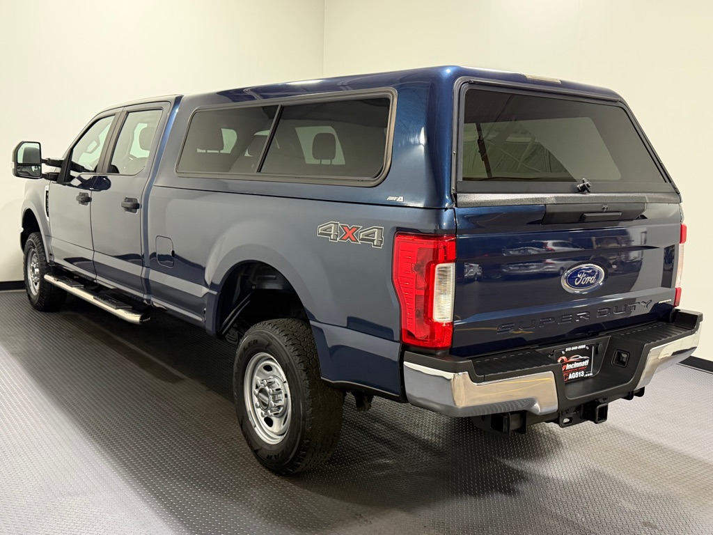 Photo 7 of this FORD F250