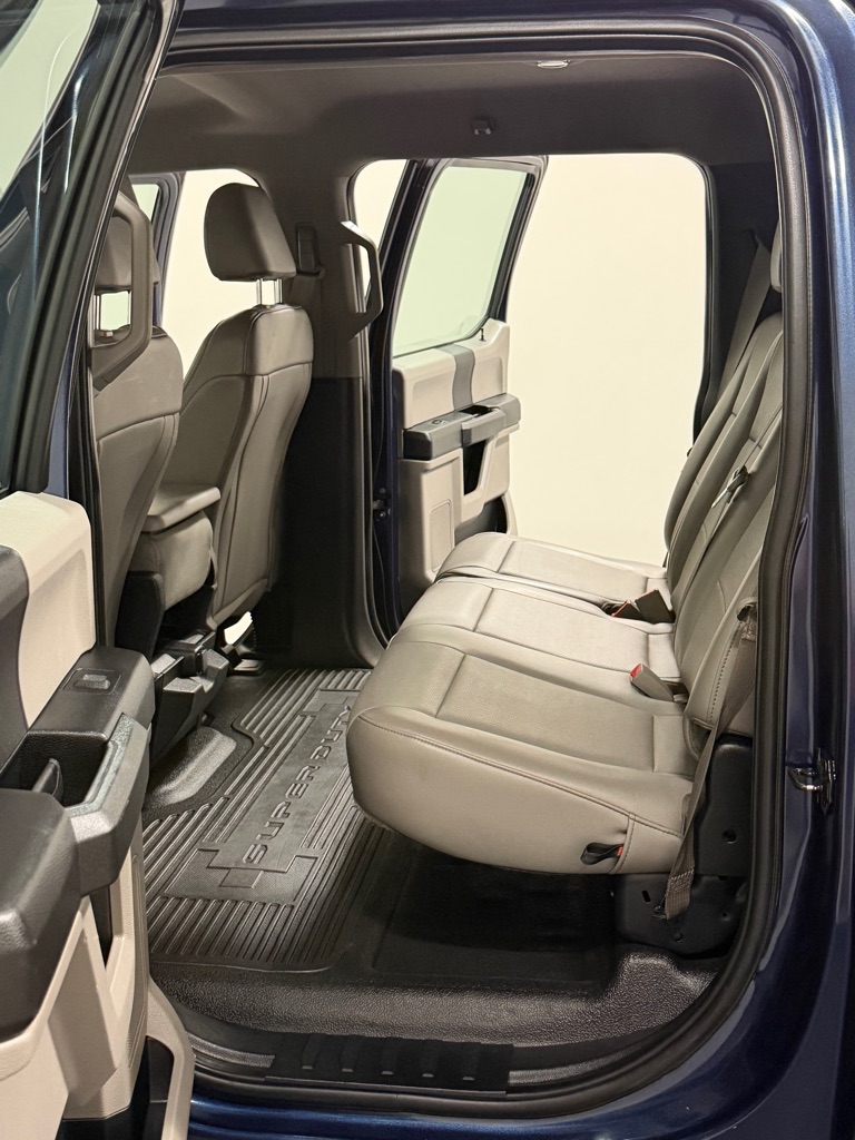 Photo 9 of this FORD F250