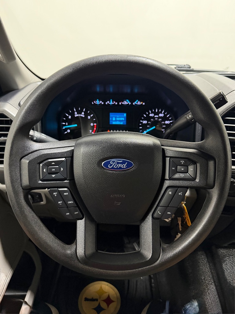 Photo 15 of this FORD F250