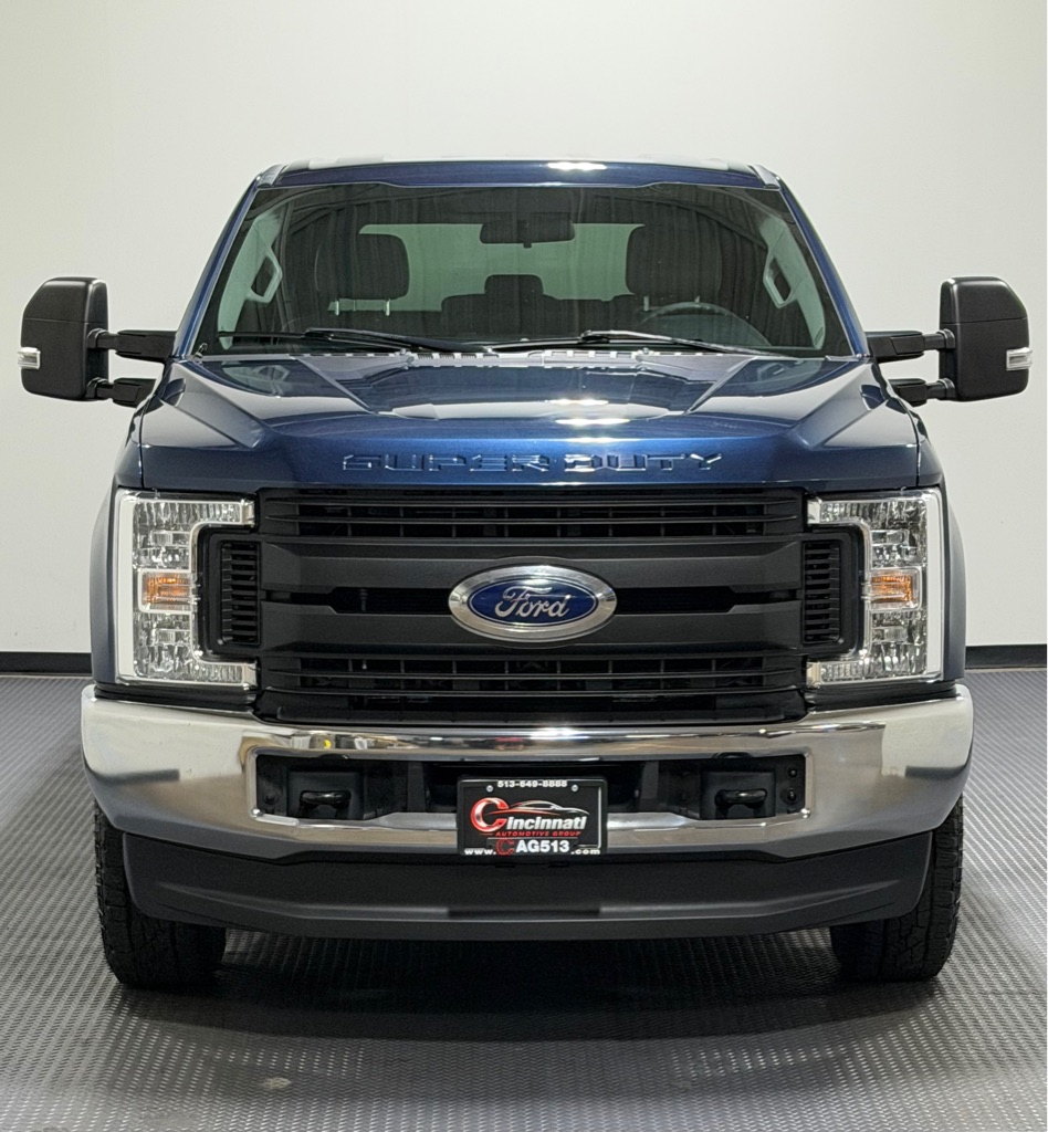 Photo 3 of this FORD F250