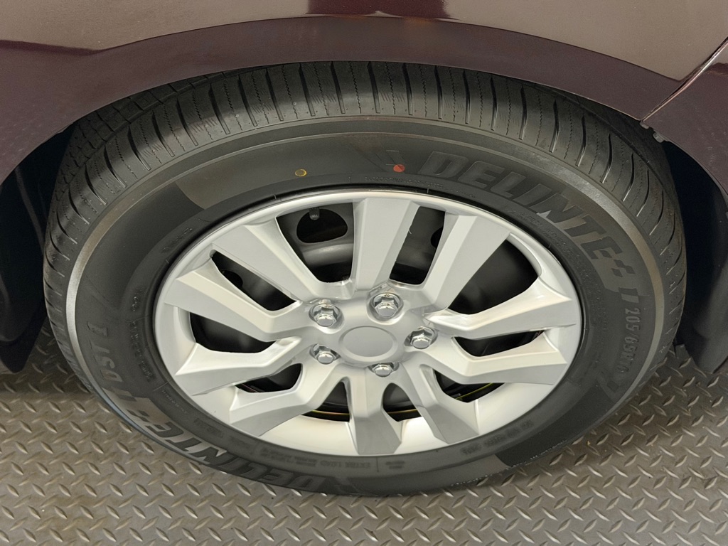 Photo 12 of this MAZDA 6