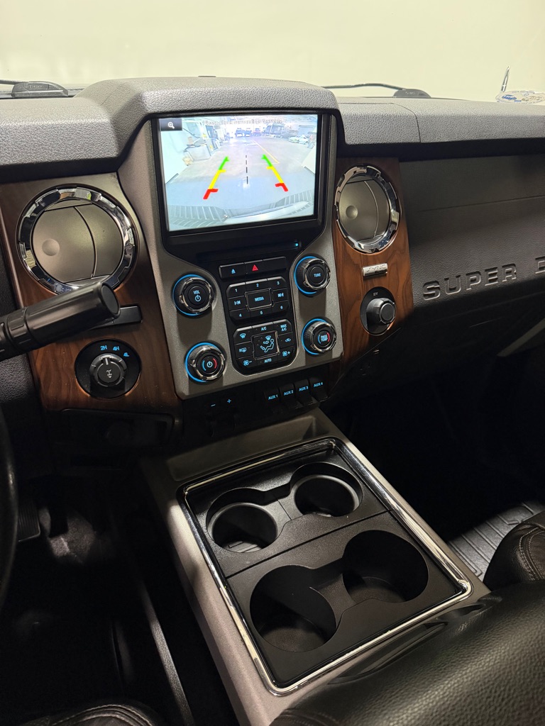 Photo 13 of this FORD F350
