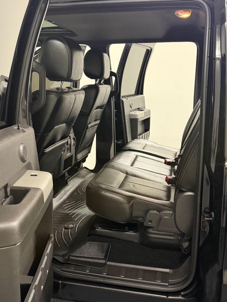Photo 9 of this FORD F350