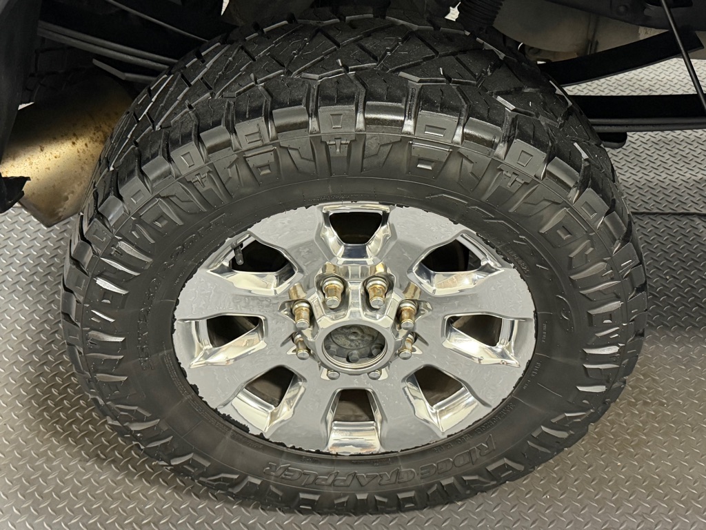 Photo 18 of this FORD F350