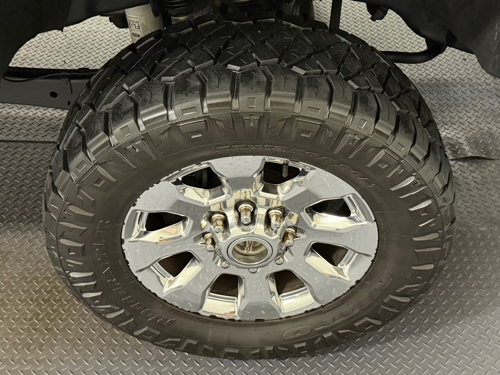 Photo 17 of this FORD F350