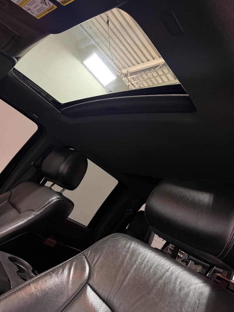 Photo 16 of this FORD F350
