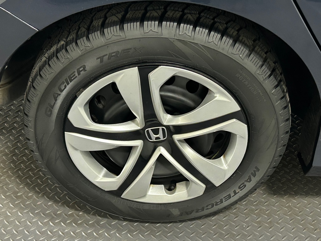 Photo 18 of this HONDA CIVIC