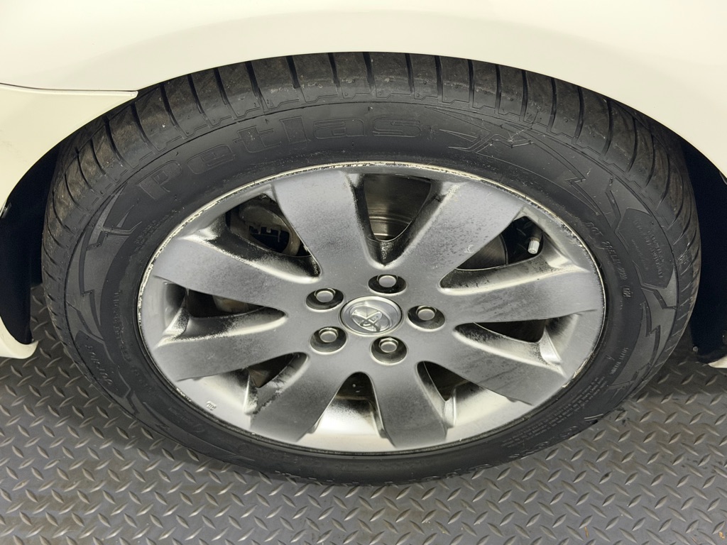 Photo 21 of this TOYOTA AVALON