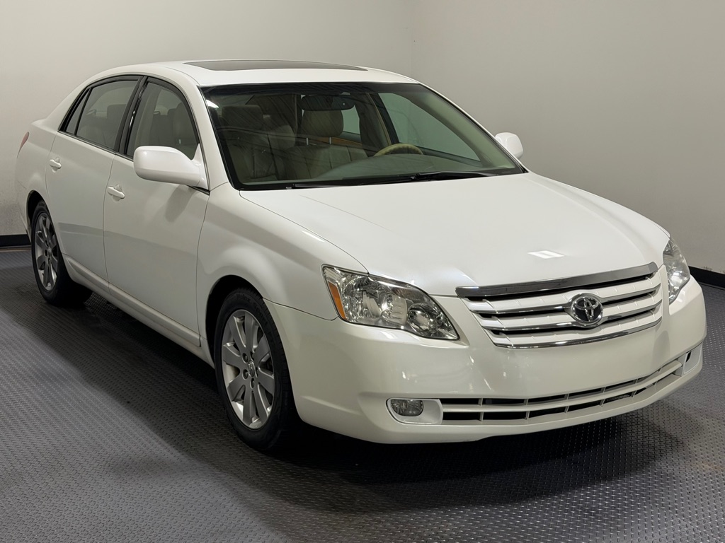 Photo 4 of this TOYOTA AVALON