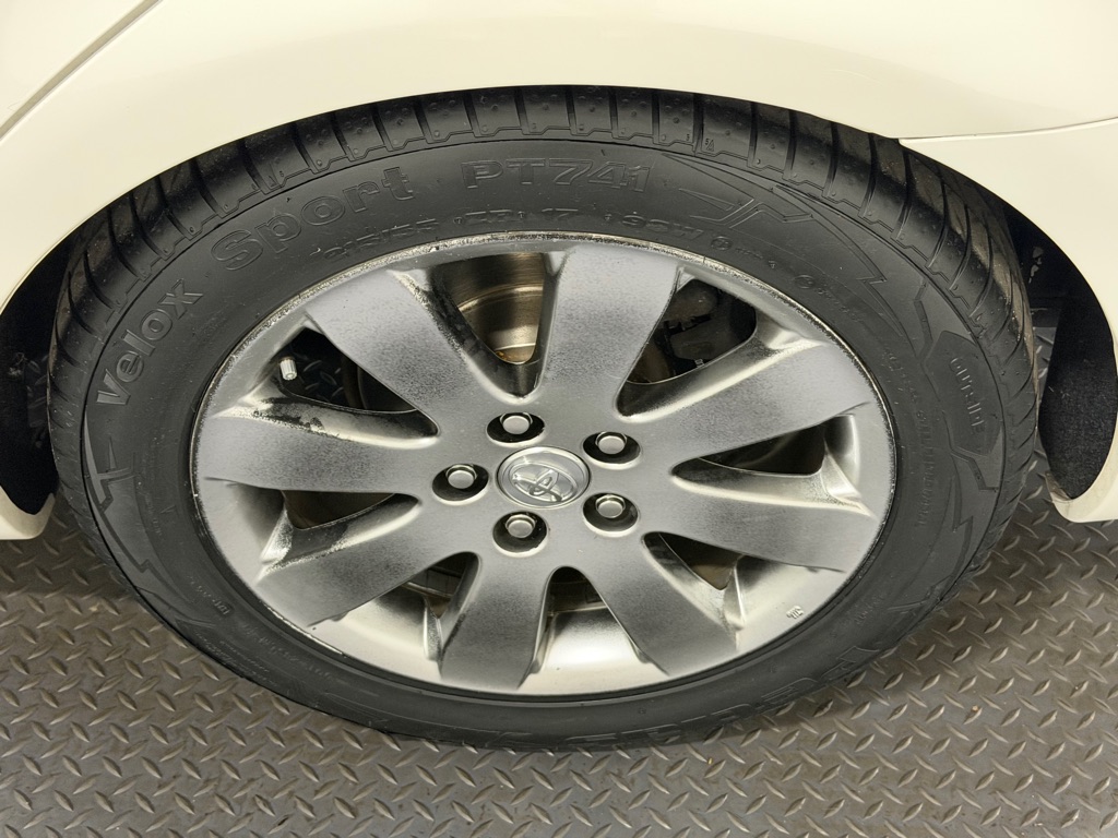 Photo 20 of this TOYOTA AVALON