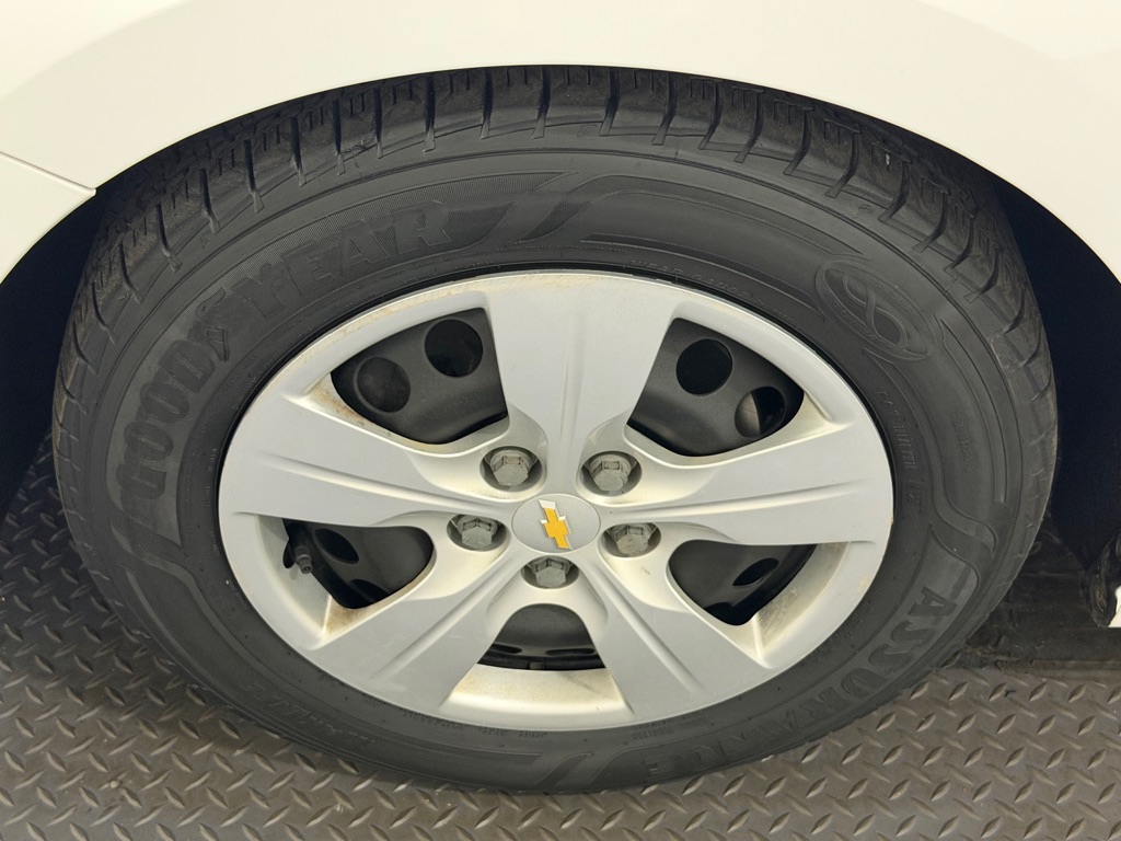 Photo 20 of this CHEVROLET CRUZE