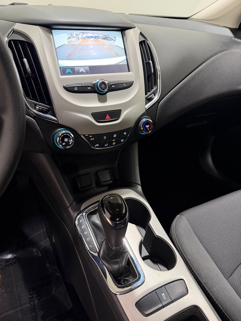 Photo 13 of this CHEVROLET CRUZE