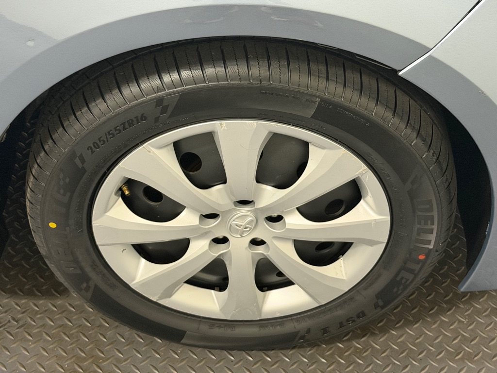 Photo 16 of this TOYOTA COROLLA