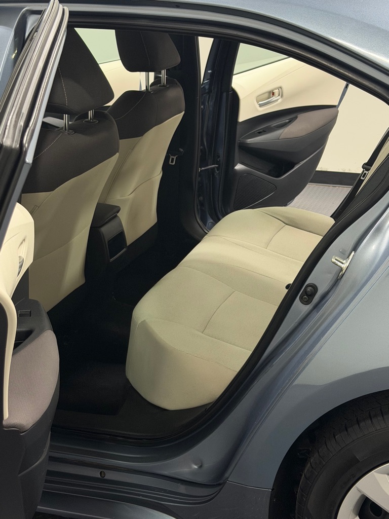 Photo 8 of this TOYOTA COROLLA