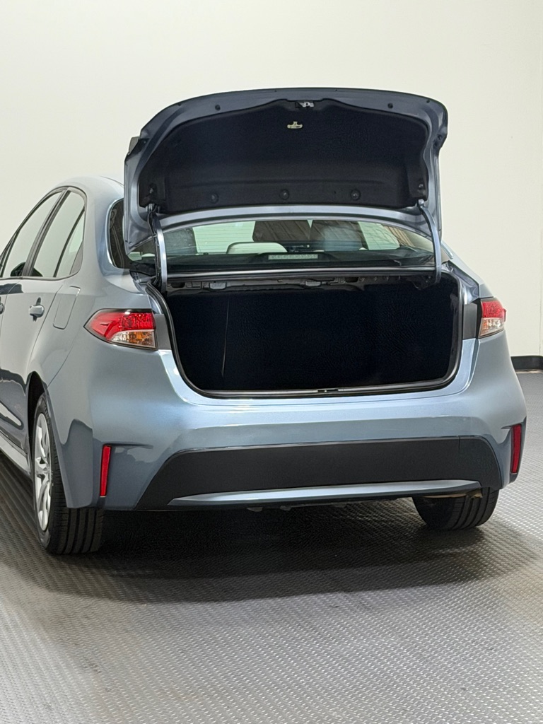 Photo 11 of this TOYOTA COROLLA