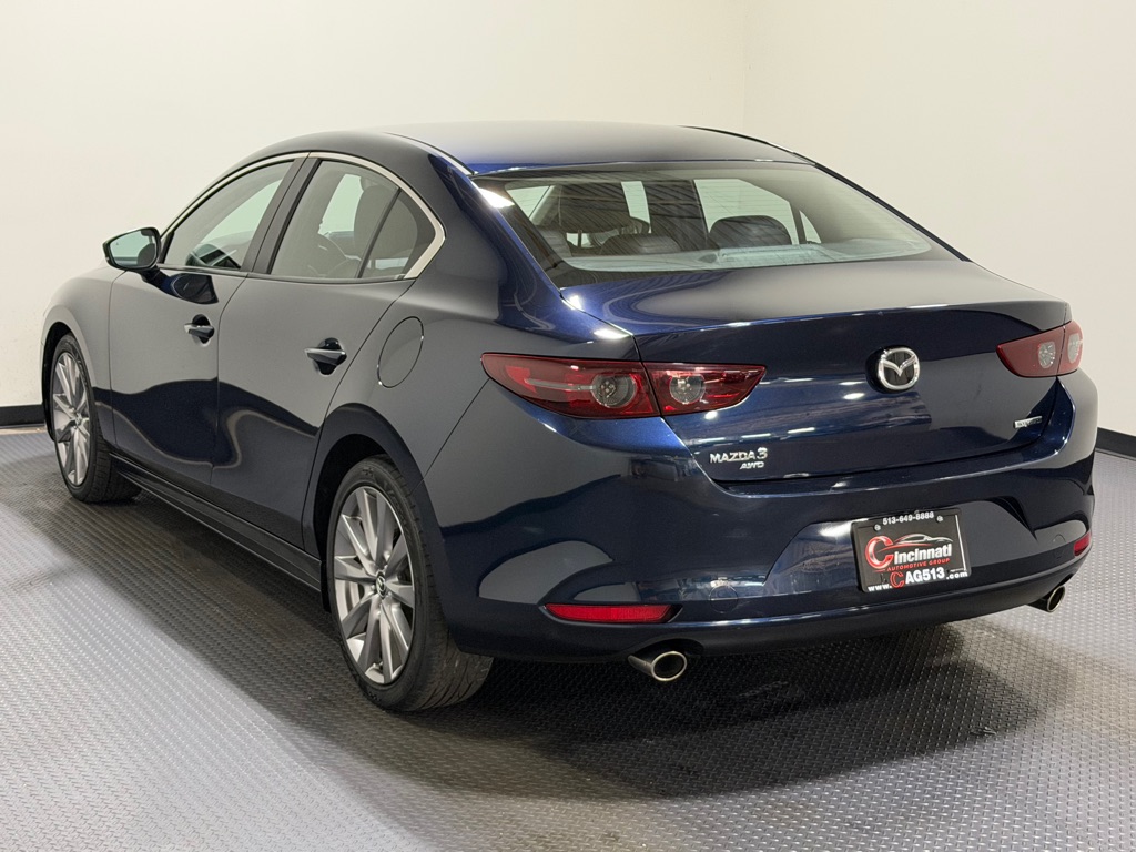 Photo 7 of this MAZDA 3